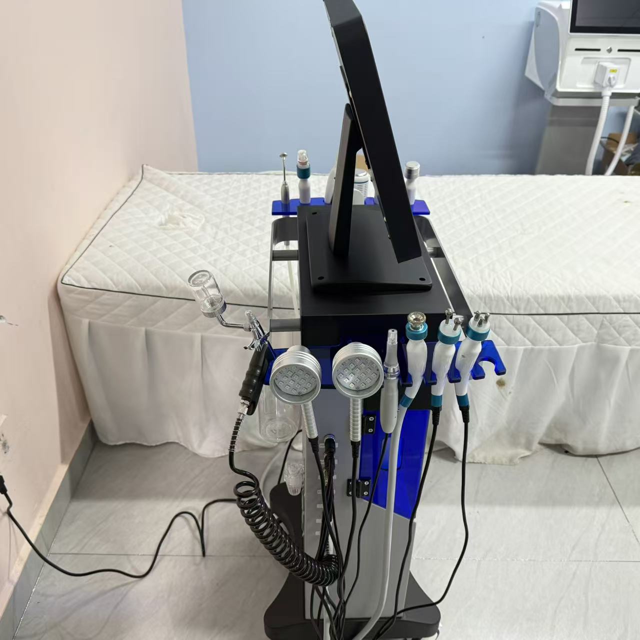 Appareil de dermabrasion multi - Hydra Dermabrasion Aqua Peel Machine avis et prix